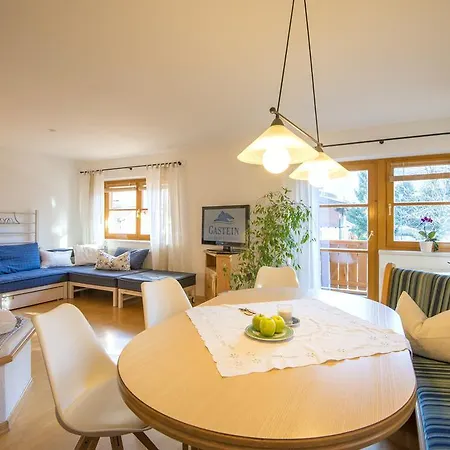 Apartment Landhaus Resinger *